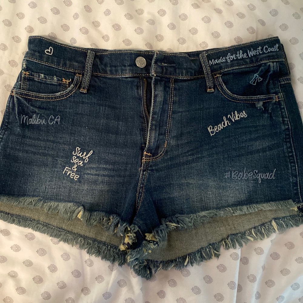 Hollister short-short high rise size 9 w29 NWT